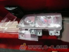 汽車工業的精密基石 大燈、內外飾件、配件與橡膠制品模具